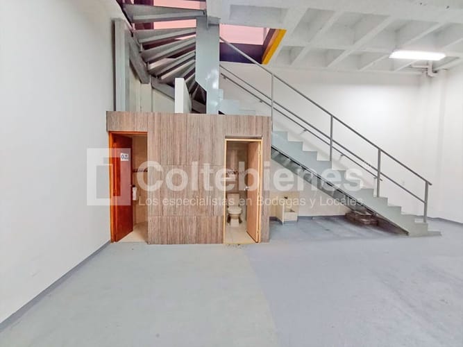 Bodega en venta en El Poblado, Medellín, 390 m² · foto 5 de 24