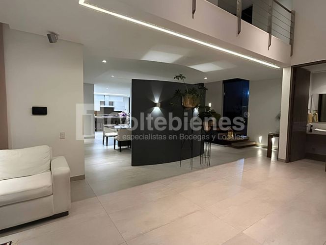 Casa de 5 alcobas en venta en Llano Grande, Rionegro, 800 m² · foto 4 de 24