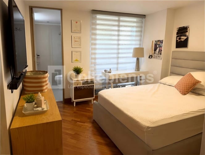 Apartamento de 3 alcobas en arriendo en El Tesoro, Medellín, 240 m² · foto 15 de 18