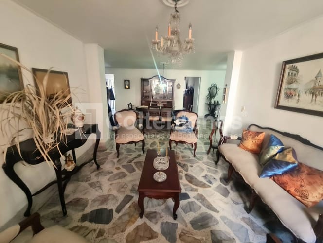 Apartamento de 4 alcobas en venta en Belén Rosales, Medellín, 171 m² · foto 2 de 21