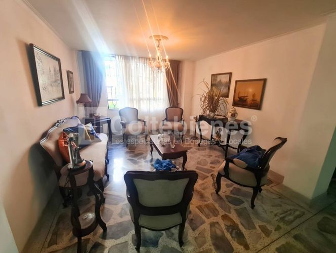 Apartamento de 4 alcobas en venta en Belén Rosales, Medellín, 171 m² · foto 3 de 21