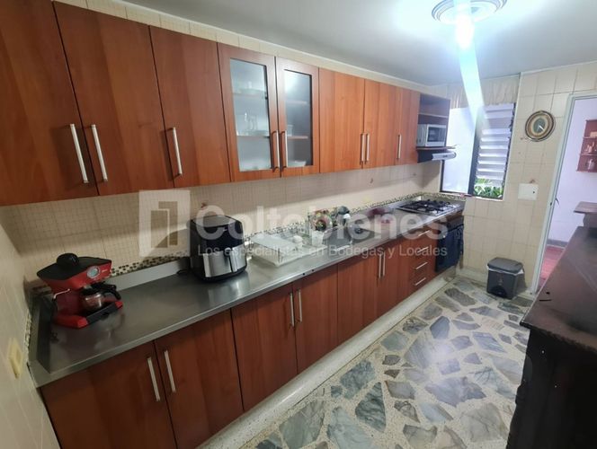 Apartamento de 4 alcobas en venta en Belén Rosales, Medellín, 171 m² · foto 5 de 21