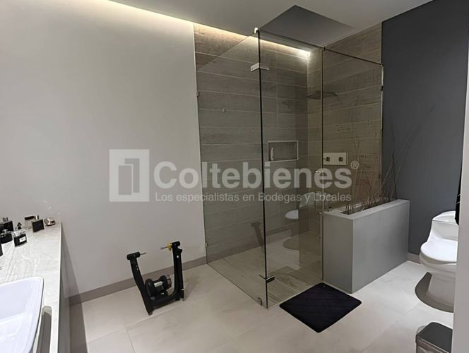 Casa de 5 alcobas en venta en Llano Grande, Rionegro, 800 m² · foto 22 de 24