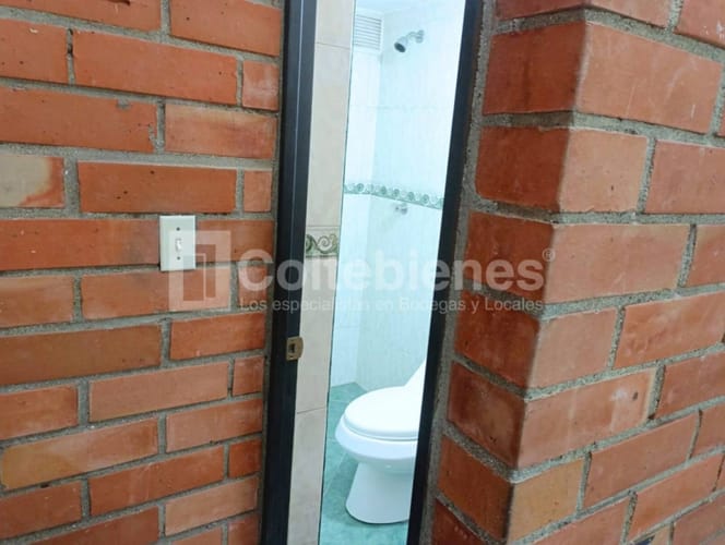 Bodega en arriendo en Santa Fe, Medellín, 100 m² · foto 11 de 17