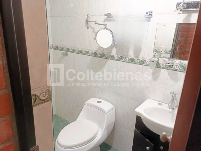 Bodega en arriendo en Santa Fe, Medellín, 100 m² · foto 12 de 17