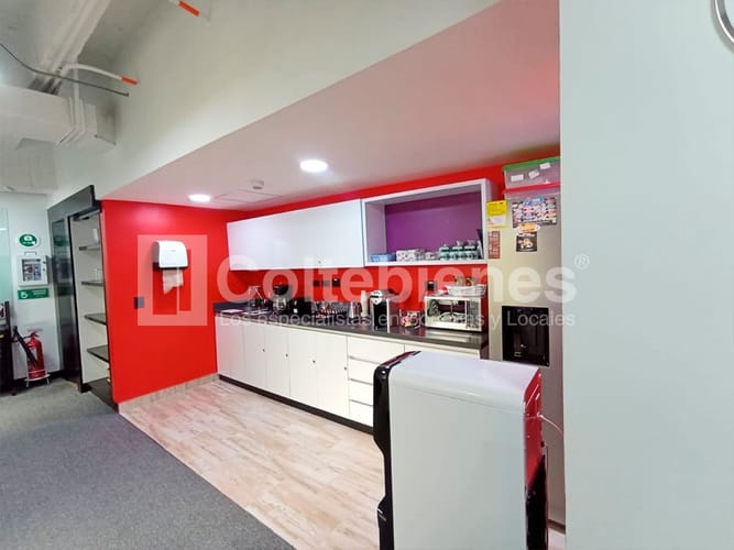 Oficina en arriendo en Astorga, Medellín, 652 m² · foto 7 de 24