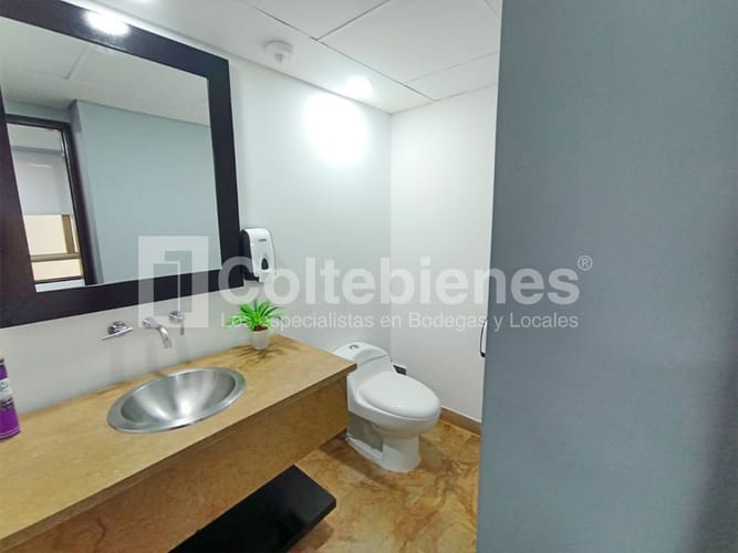 Oficina en arriendo en Astorga, Medellín, 652 m² · foto 19 de 24