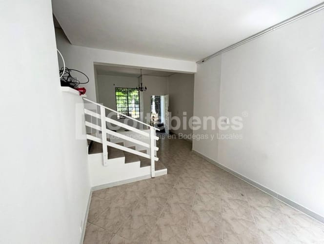 Local en venta en Laureles, Medellín, 129 m² · foto 2 de 14