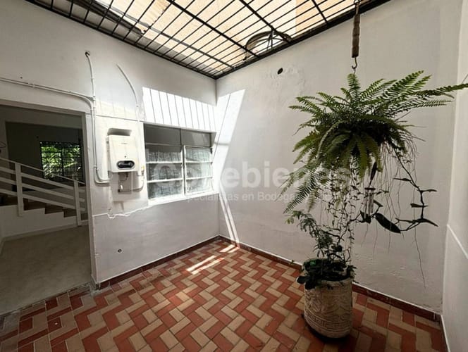Local en venta en Laureles, Medellín, 129 m² · foto 4 de 14