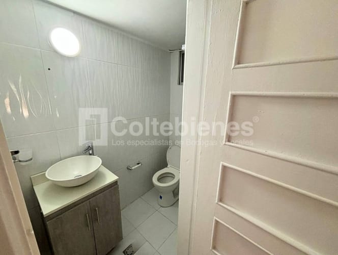Local en venta en Laureles, Medellín, 129 m² · foto 7 de 14