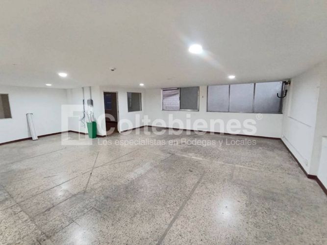 Bodega en arriendo en Zona Industrial No. 1, Itagüí, 2100 m² · foto 13 de 19