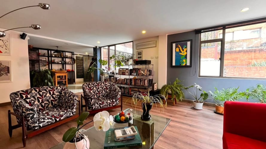 Apartamento de 3 alcobas en venta en La Cabrera, Bogotá, 136 m² · foto 5 de 24