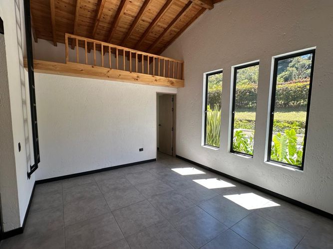 Casa de 4 alcobas en venta en Gaviria, Marinilla, 350 m² · foto 9 de 24