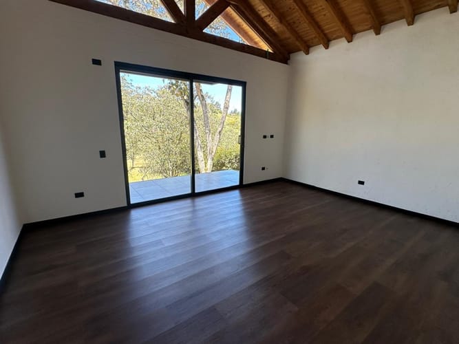 Casa de 4 alcobas en venta en Gaviria, Marinilla, 350 m² · foto 11 de 24