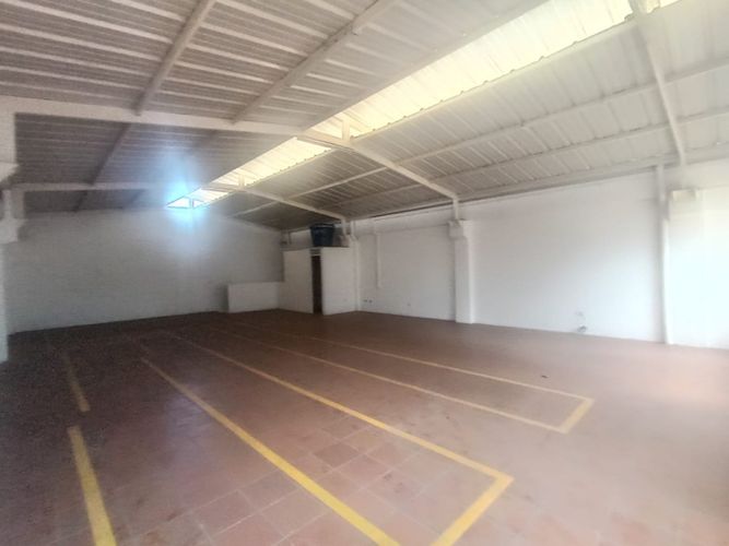 Bodega en arriendo en Chimita Zona Industrial, Girón, 150 m² · foto 2 de 6