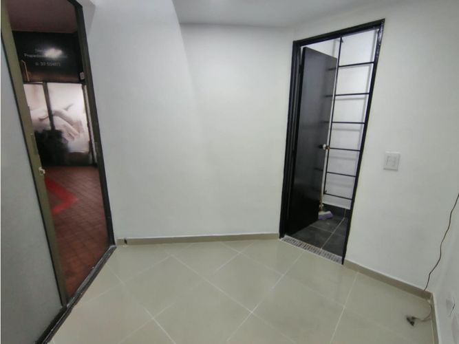Local en arriendo en Manila, Medellín, 7 m² · foto 3 de 9