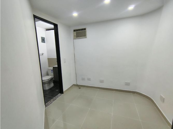 Local en arriendo en Manila, Medellín, 7 m² · foto 4 de 9