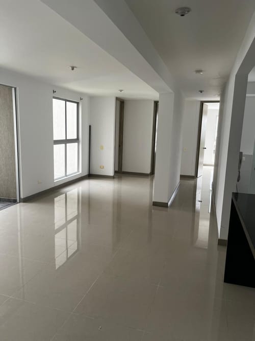 Apartamento de 3 alcobas en venta en Alfaguara, Jamundí, 92 m² · foto 3 de 11