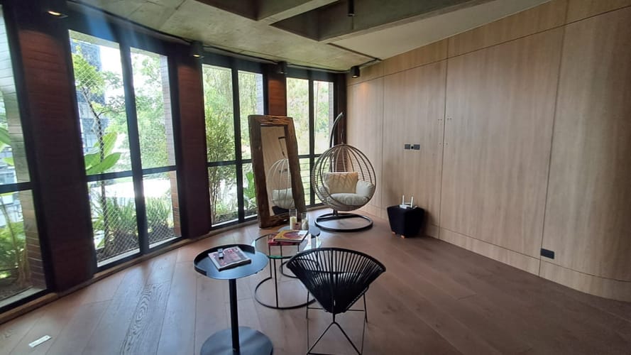 Apartamento de 2 alcobas en arriendo en El Tesoro, Medellín, 203 m² · foto 2 de 17