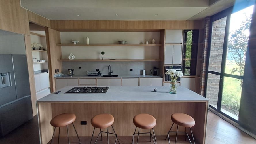 Apartamento de 2 alcobas en arriendo en El Tesoro, Medellín, 203 m² · foto 3 de 17