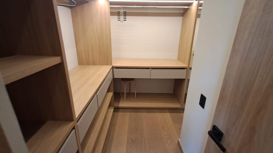 Apartamento de 2 alcobas en arriendo en El Tesoro, Medellín, 203 m² · foto 14 de 17