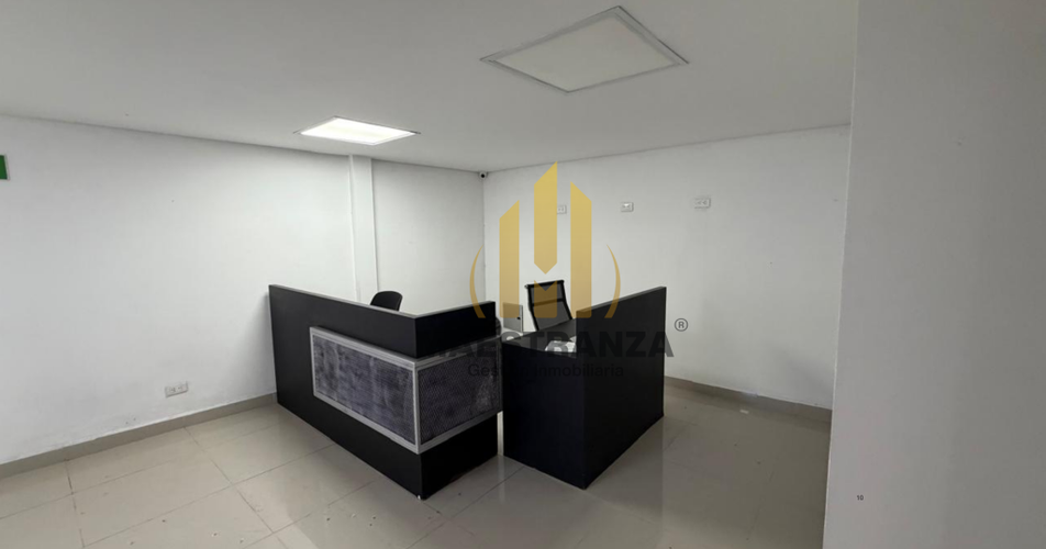 Casa de 20 alcobas en arriendo en Lorena, Medellín, 800 m² · foto 6 de 24