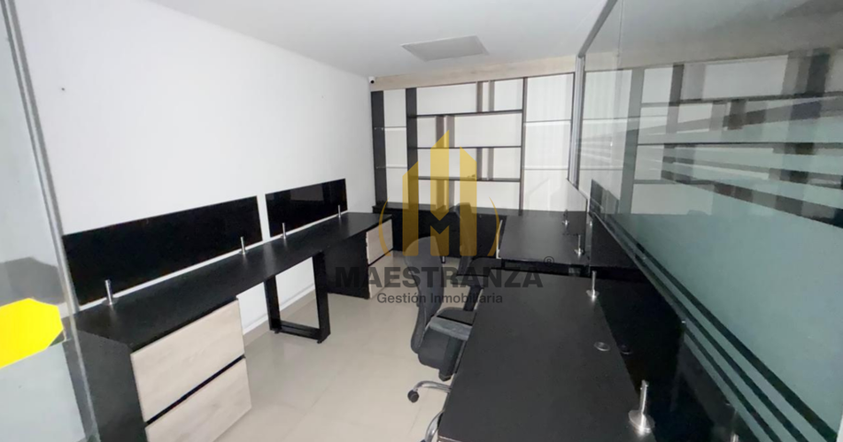 Casa de 20 alcobas en arriendo en Lorena, Medellín, 800 m² · foto 14 de 24