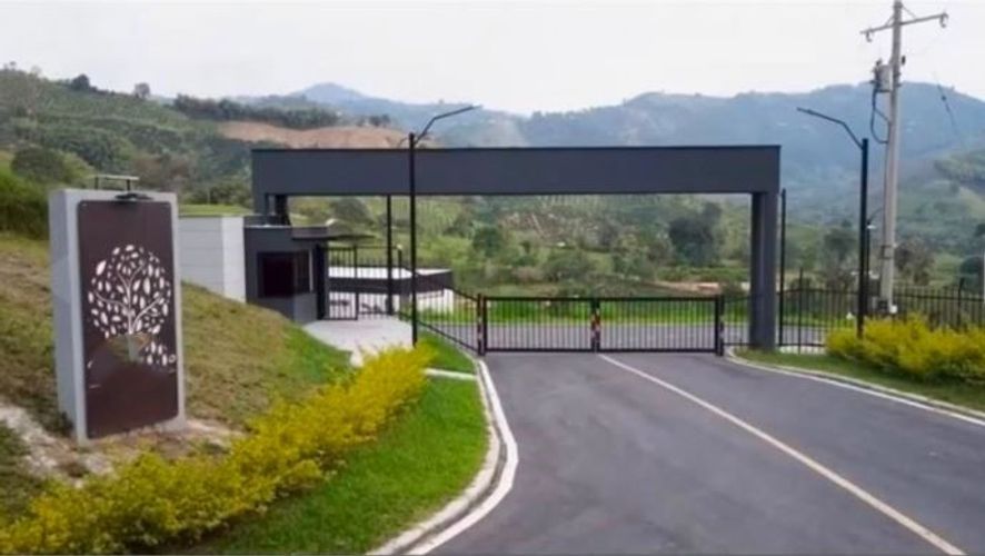 Lote en venta en Avenida Santander, Manizales, 2663 m² · foto 2 de 24