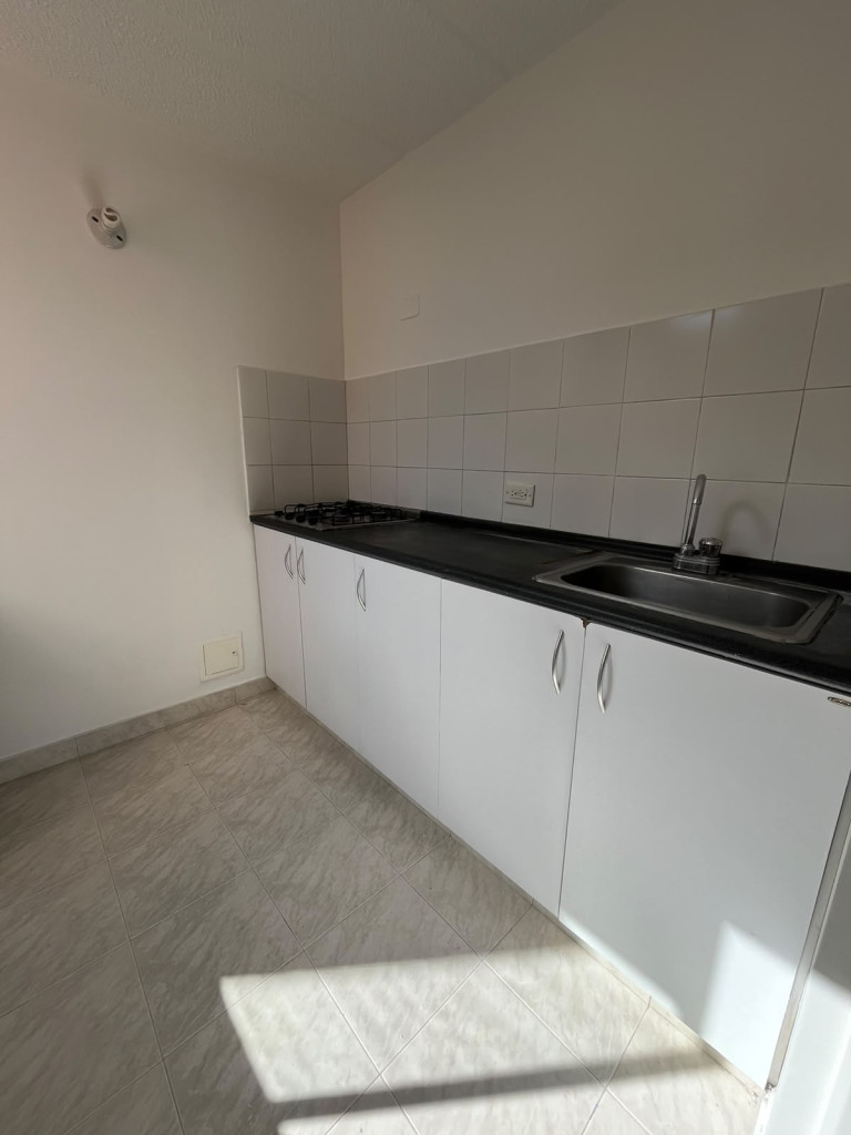 Apartamento en venta en Gran Granada, Bogotá · foto 2 de 18