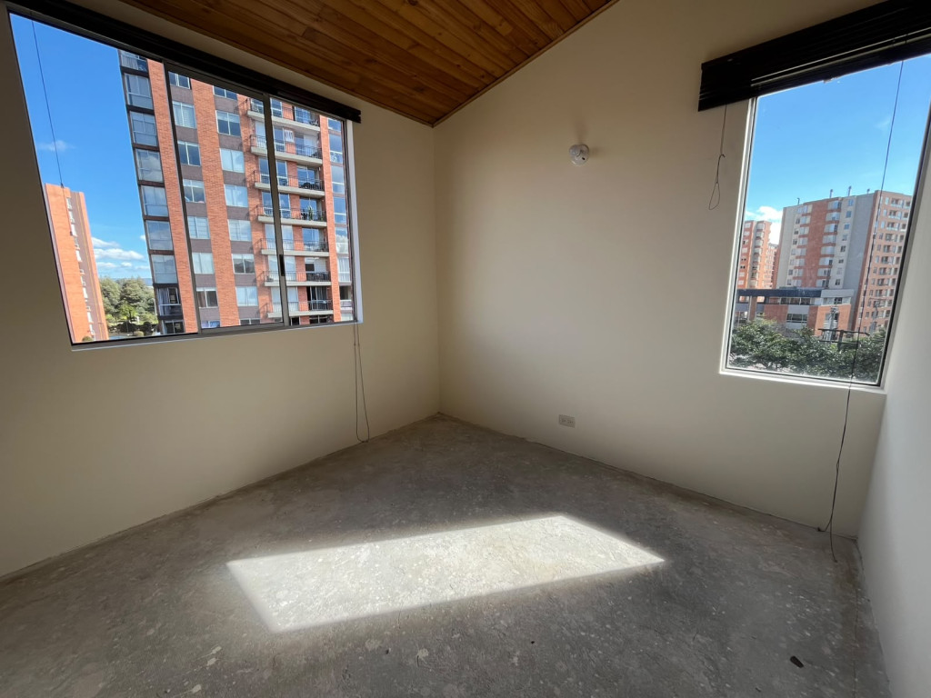 Apartamento en venta en Gran Granada, Bogotá · foto 9 de 18