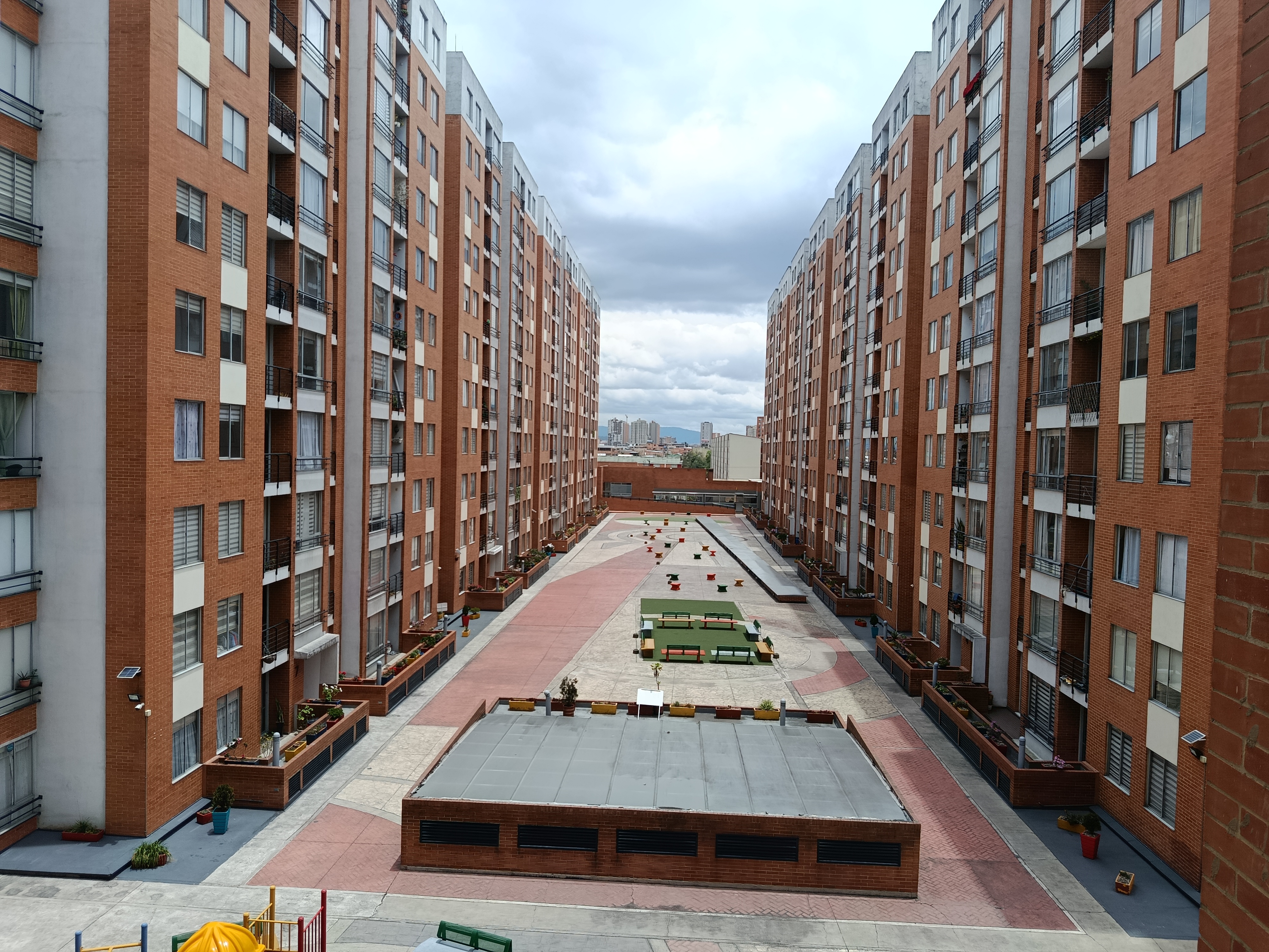 Apartamento en venta en Castilla, Bogotá · foto 16 de 24