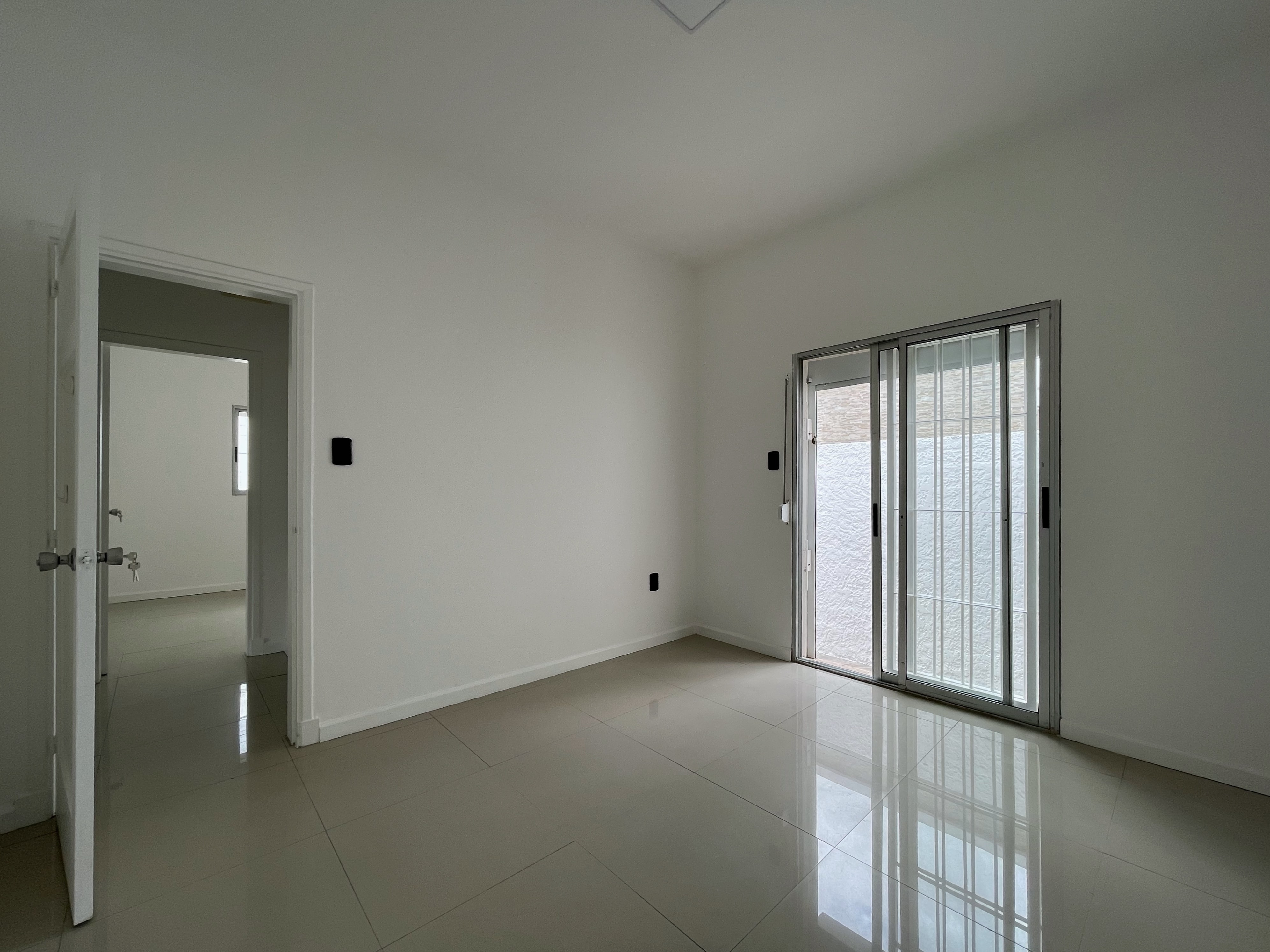 Casa, dos dormitorios, patio, parrillero, cochera, lavadero · Foto 8