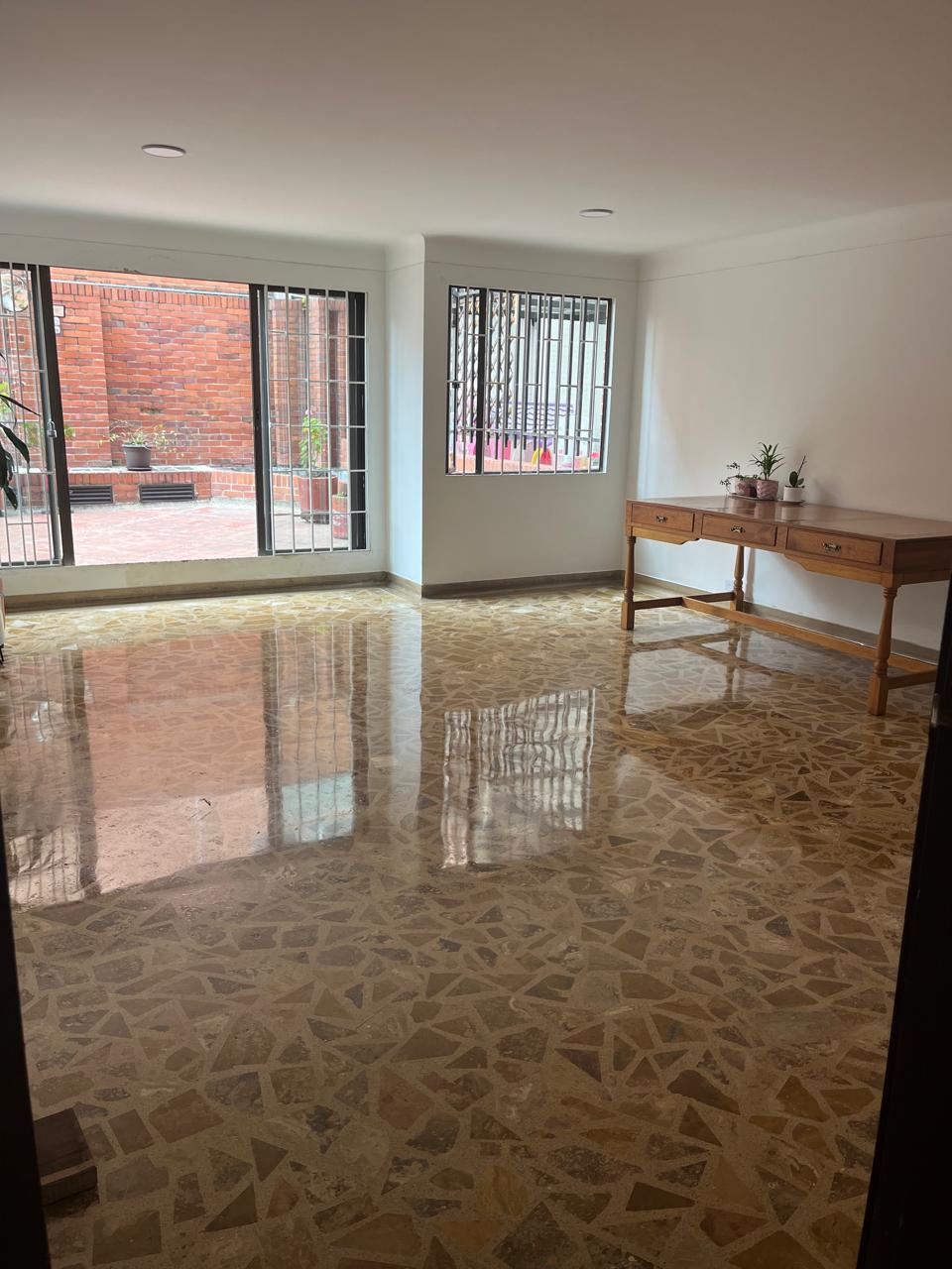 Apartamento en venta en Santa Barbara, Bogotá · foto 2 de 24
