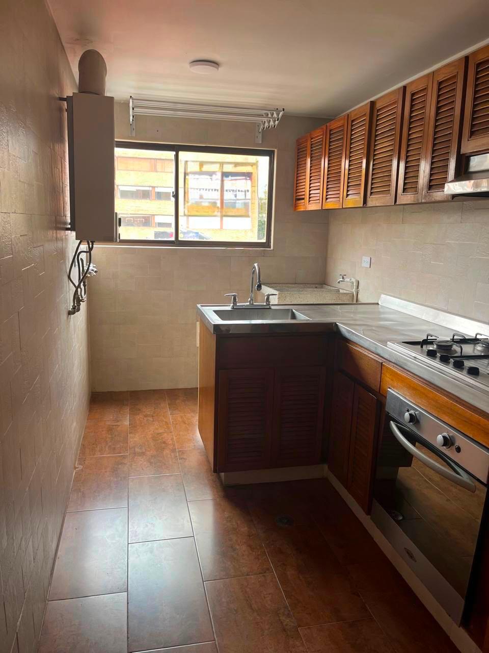 Apartamento en venta en Santa Barbara, Bogotá · foto 16 de 24
