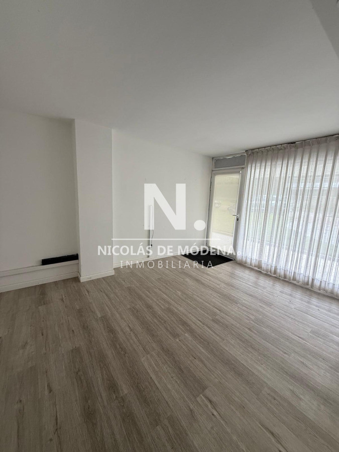 Local Comercial en Alquiler · Foto 4