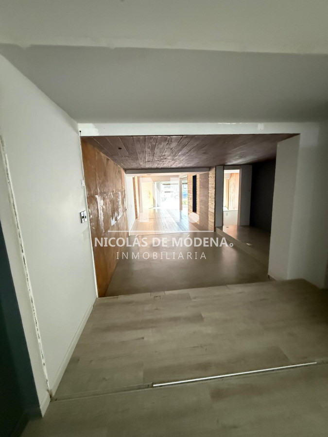Local Comercial en Alquiler · Foto 5