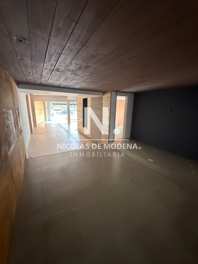 Local Comercial en Alquiler · Foto 6