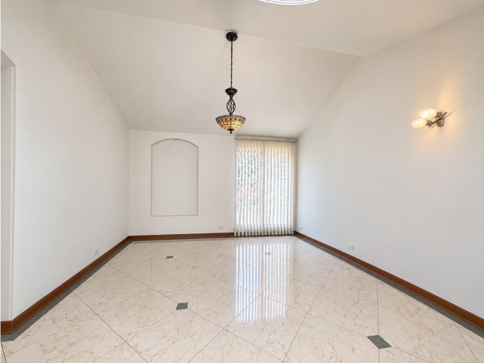 Casa en venta en El Contador, Bogotá · foto 7 de 16