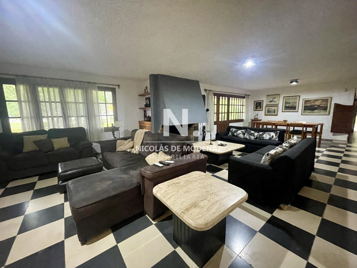 Casa en Alquiler · Foto 2