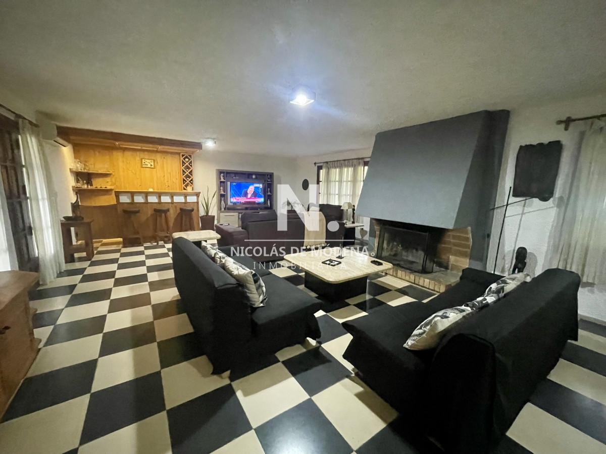Casa en Alquiler · Foto 3