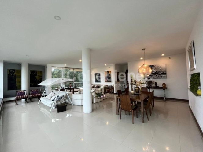 Casa de 6 alcobas en venta en Astorga, Medellín · foto 4 de 19