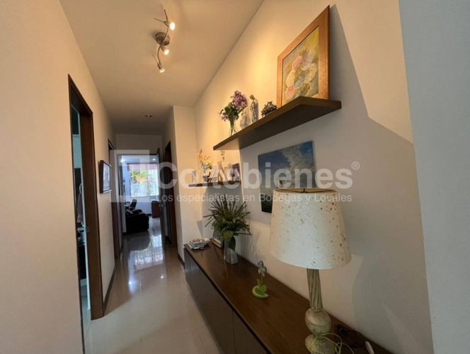 Casa de 6 alcobas en venta en Astorga, Medellín · foto 8 de 19