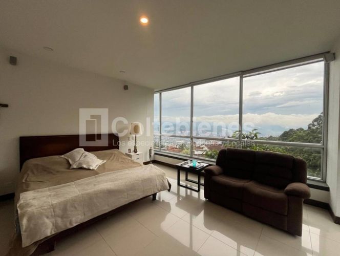 Casa de 6 alcobas en venta en Astorga, Medellín · foto 9 de 19