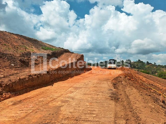 Lote en venta en La Mosquita, Guarne, 370 m² · foto 4 de 10