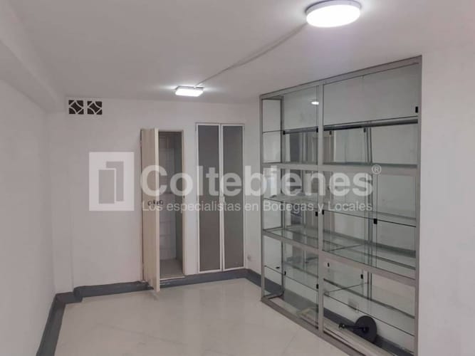 Local en venta en Señorial, Envigado, 55 m² · foto 5 de 12
