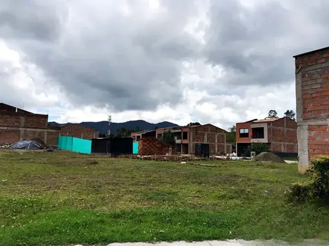 Lote en venta en La Ceja, 956 m² · foto 3 de 10