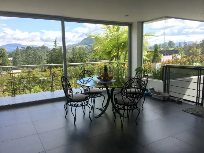 Casa de 6 alcobas en venta en Quirama, El Carmen de Viboral · foto 10 de 24