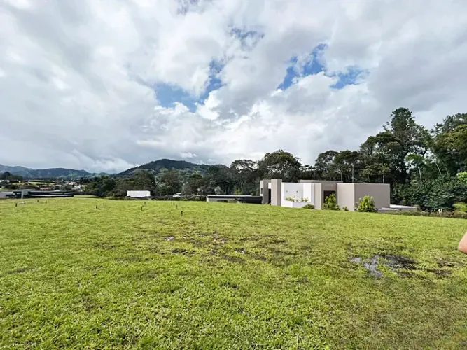 Lote en venta en Guamito, La Ceja, 2500 m² · foto 2 de 10