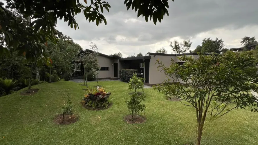 Casa de 3 alcobas en venta en Guamito, La Ceja · foto 4 de 24
