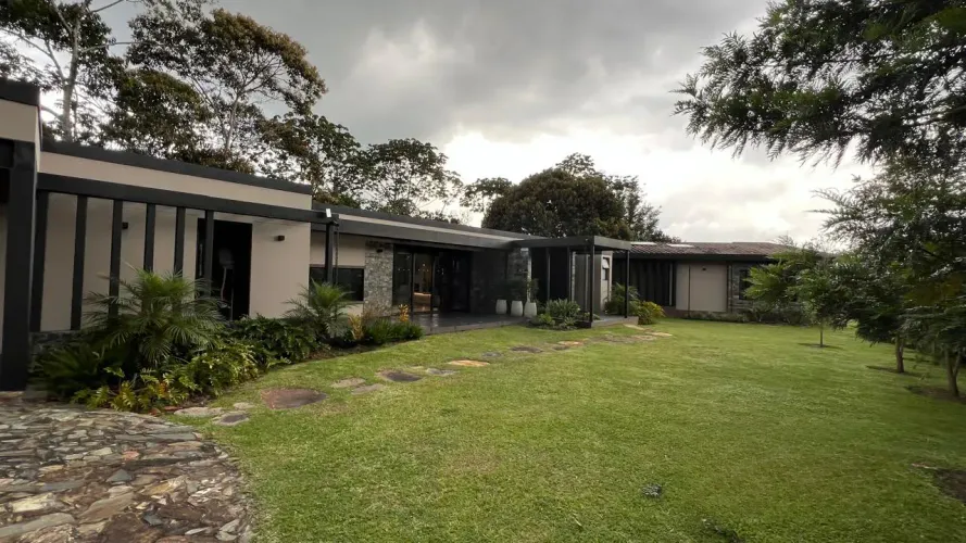 Casa de 3 alcobas en venta en Guamito, La Ceja · foto 5 de 24